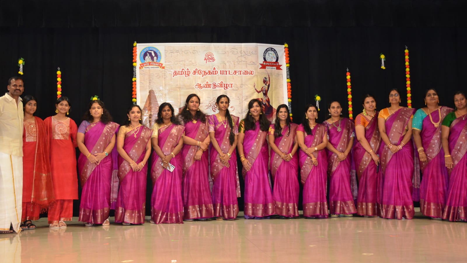  2024-2025-teachers-group-photo